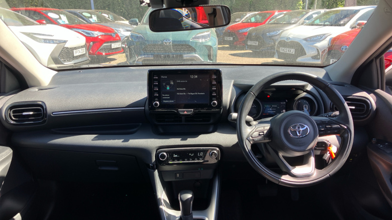 Toyota Yaris 1.5 Hybrid Design 5dr CVT Hybrid Hatchback